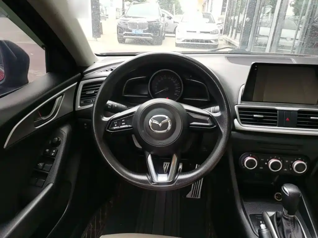 Mazda 3 Angkesela 2019 — фото 11