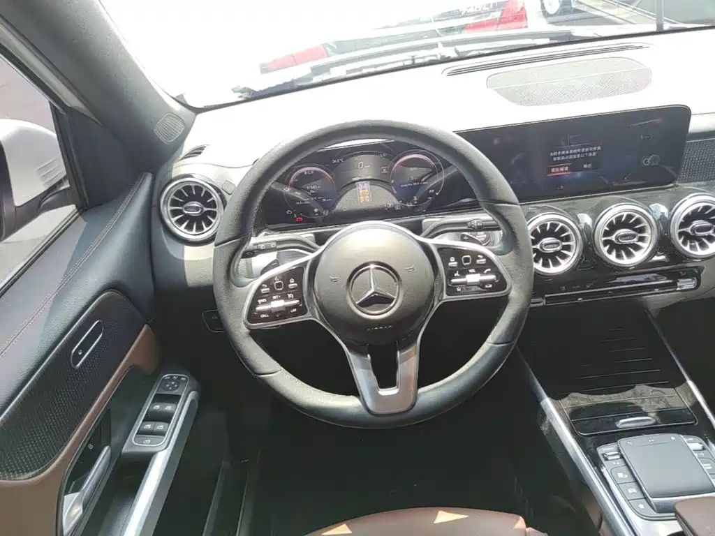 Mercedes-Benz GLB 2022 — фото 11