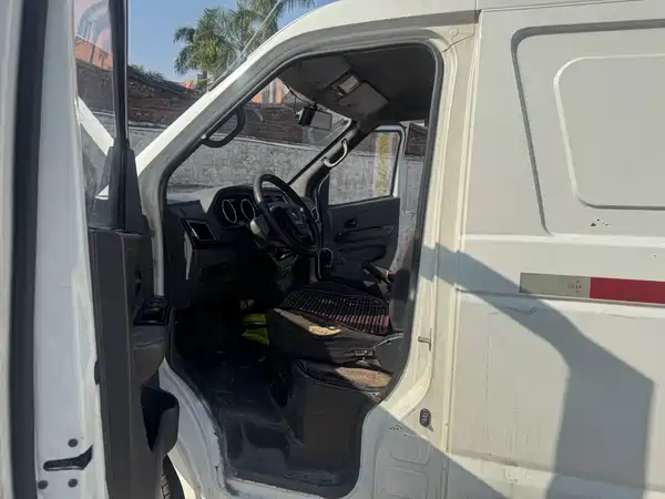 Dongfeng Yufeng EM26 2023