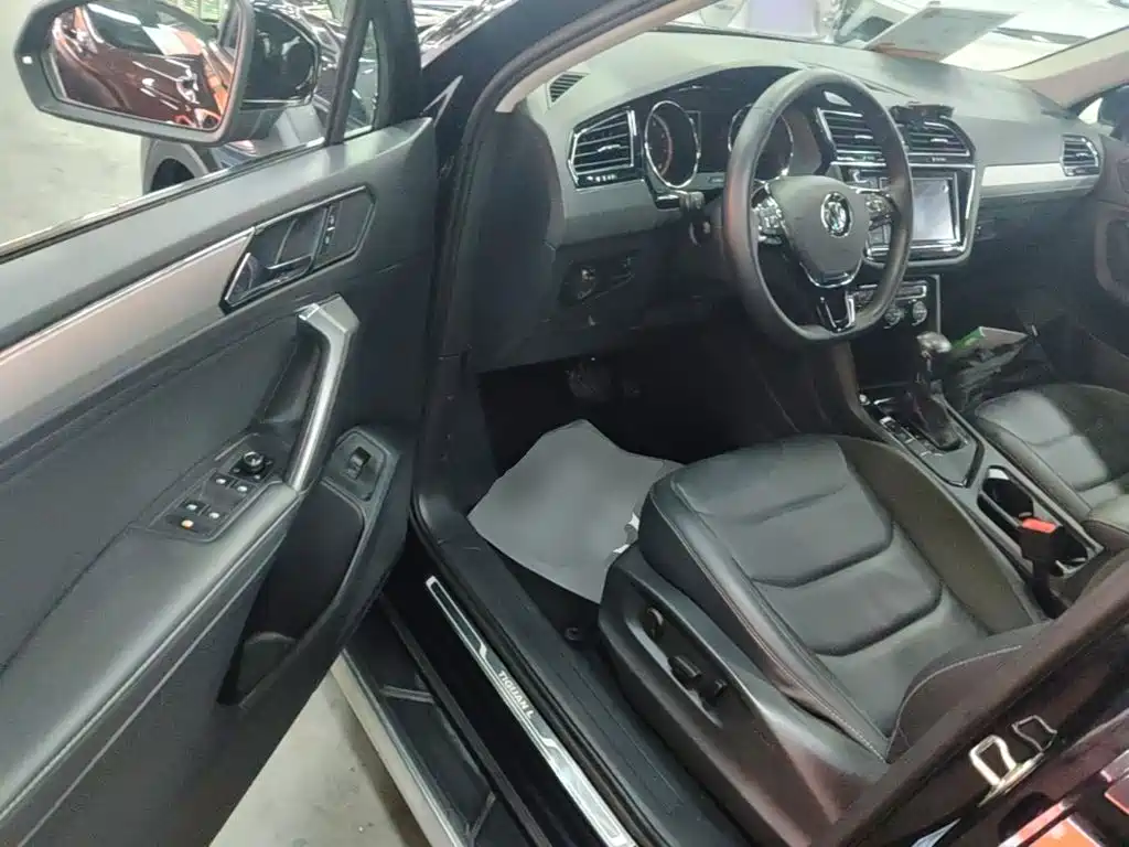 Volkswagen Tiguan L 2019 — фото 16