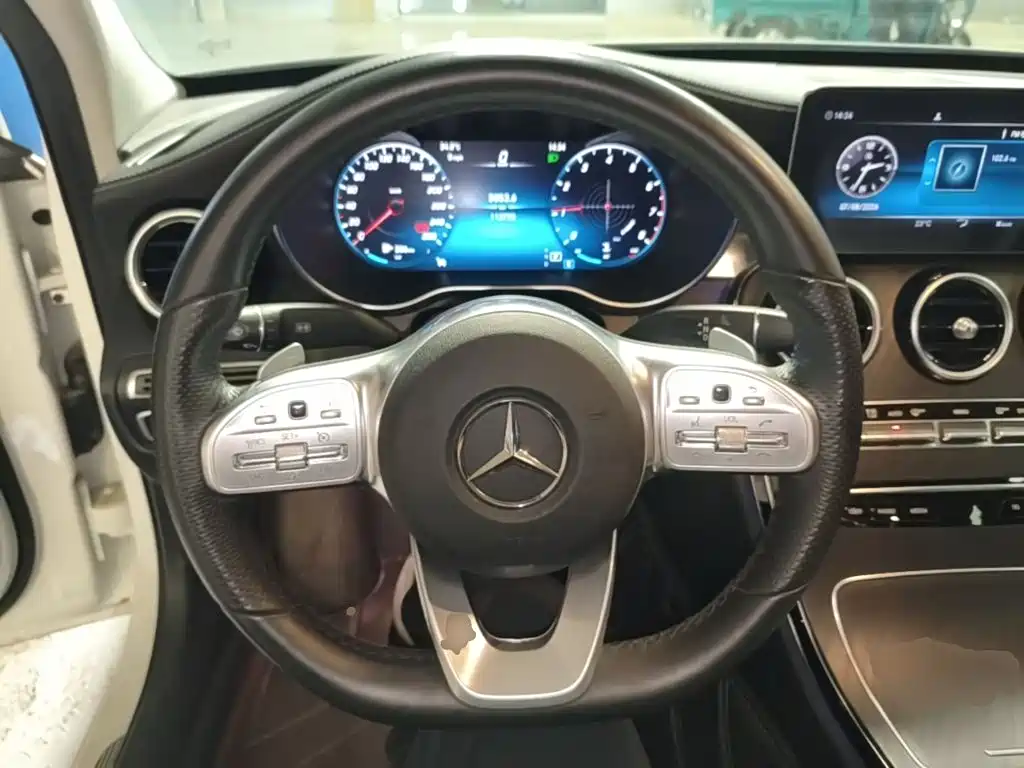 Mercedes-Benz C-Class 2021 — фото 11