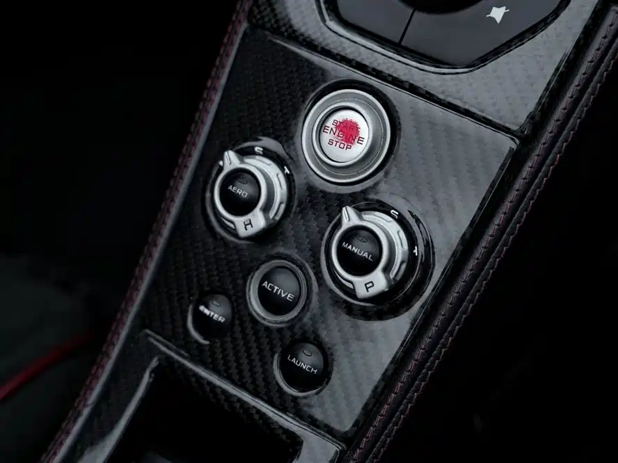 McLaren 12C 2015 — фото 20