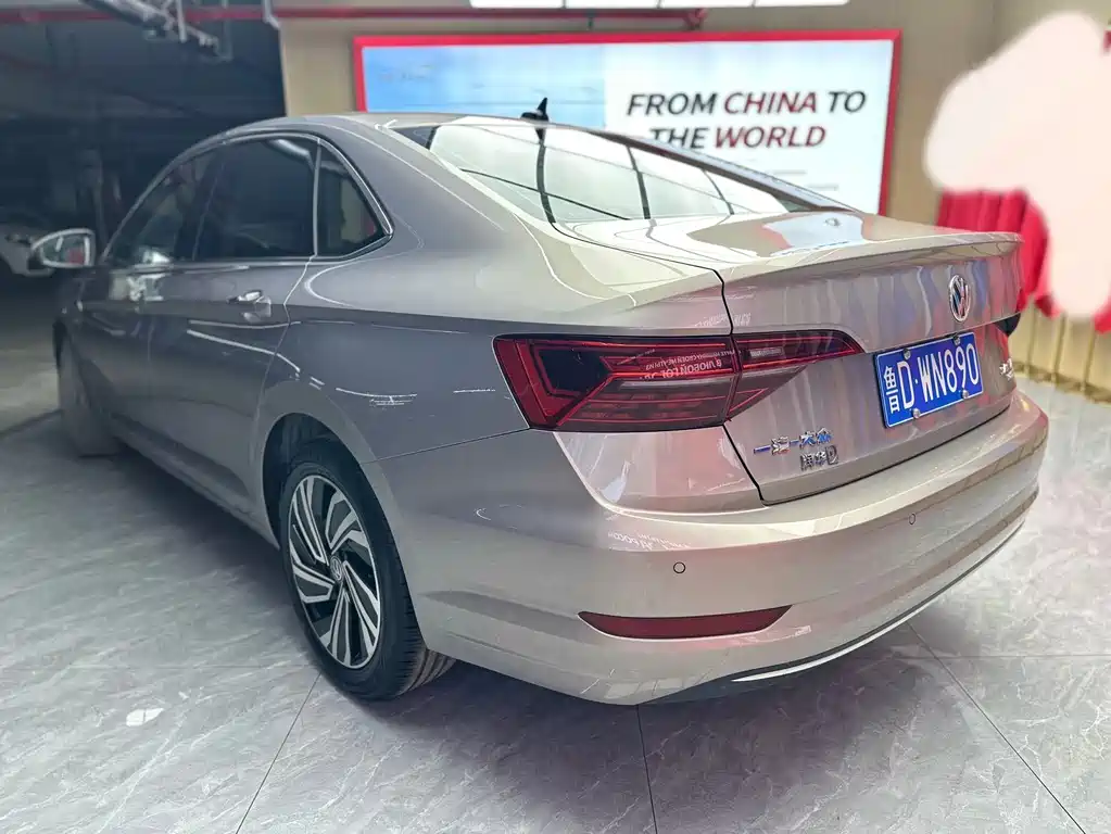 Volkswagen Sagitar 2022