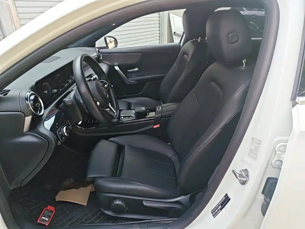 Mercedes-Benz A-Class 2021 — фото 15