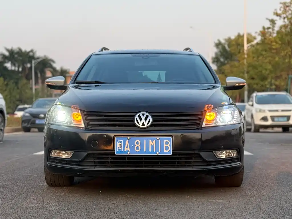 Volkswagen Magotan 2012