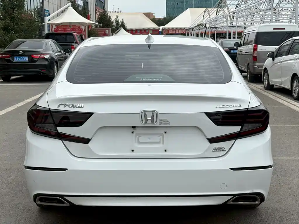 Honda Accord 2020 — фото 8