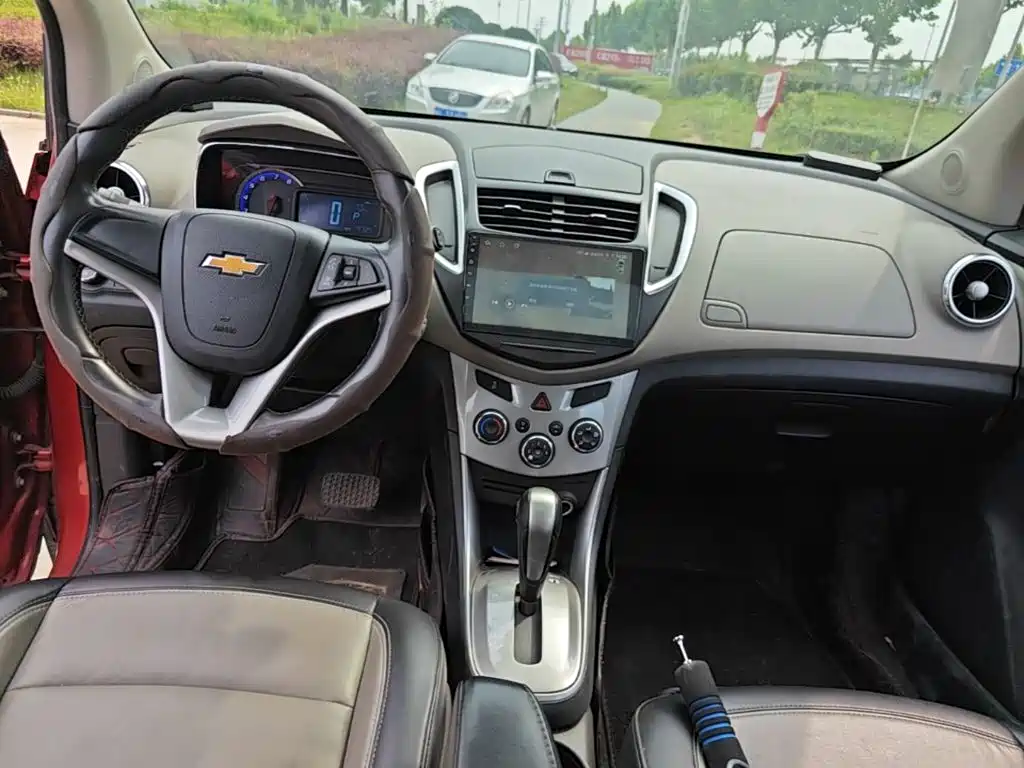 Chevrolet Trax 2014 — фото 10
