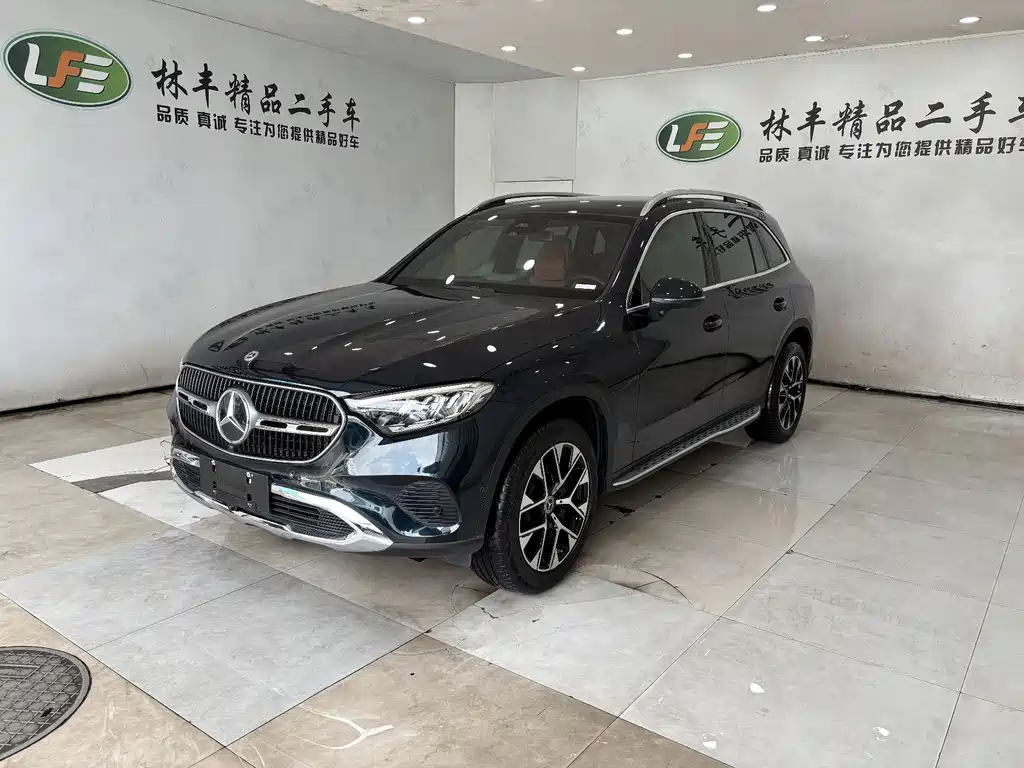 Mercedes-Benz GLC 2023 — фото 1