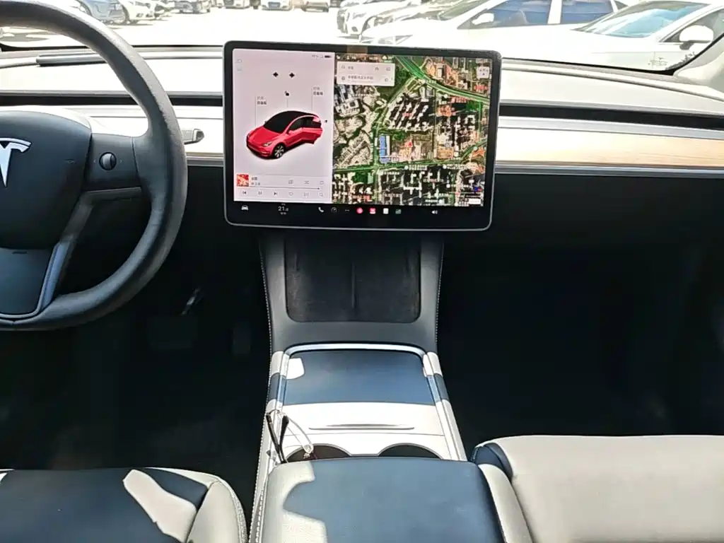 Tesla Model Y 2021 — фото 13
