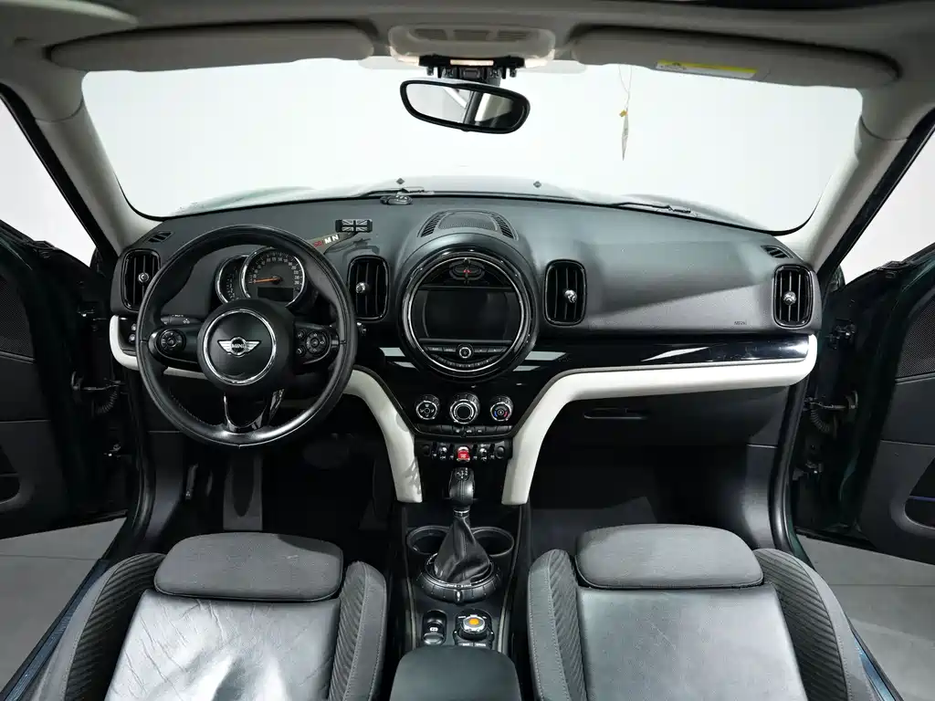 MINI Countryman 2017 — фото 17