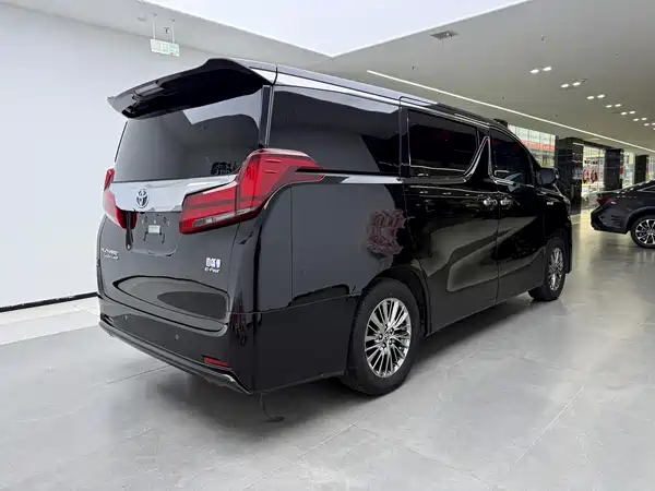 Toyota Alphard 2021