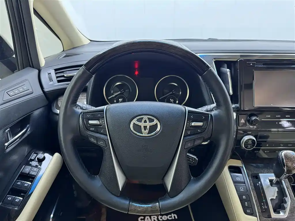 Toyota Alphard 2019 — фото 15