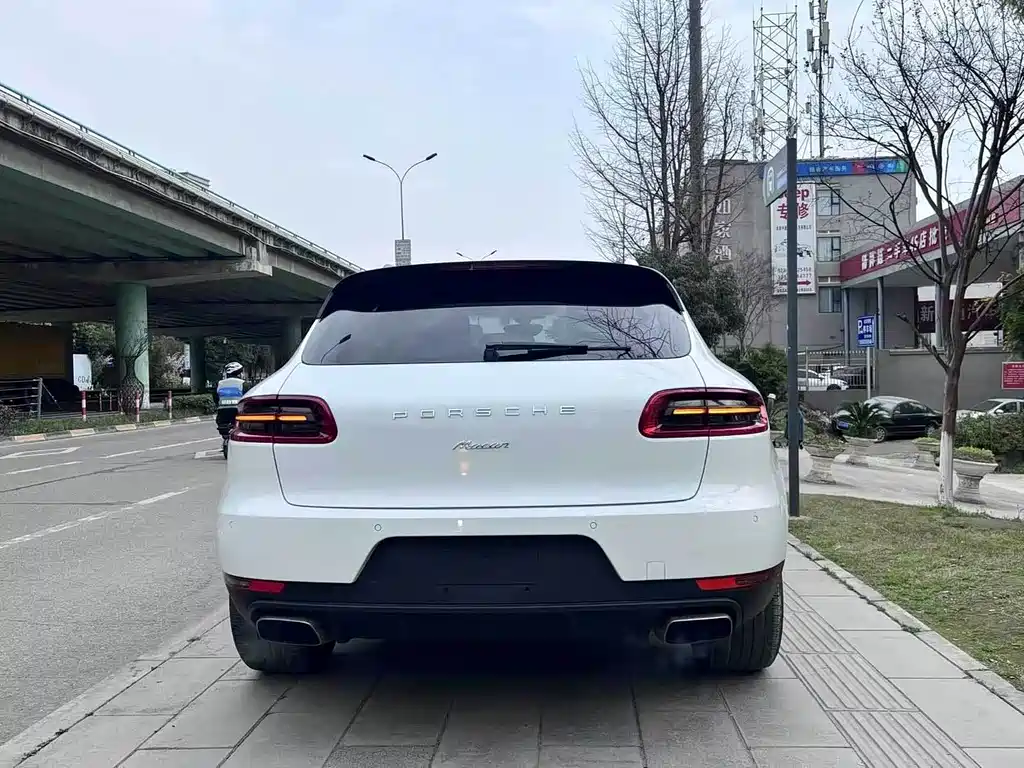 Porsche Macan 2015