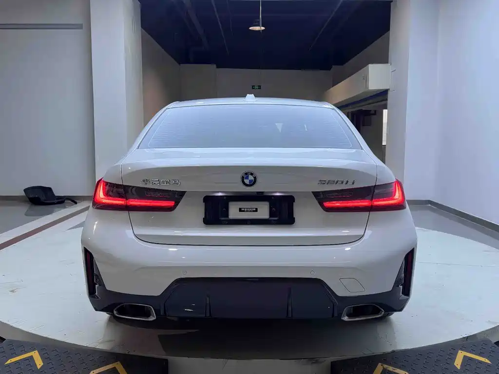 BMW 3 Series 2023