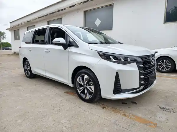 GAC Trumpchi M6 2023