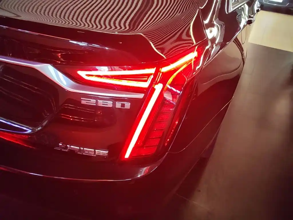 Cadillac CT6 2023 — фото 8