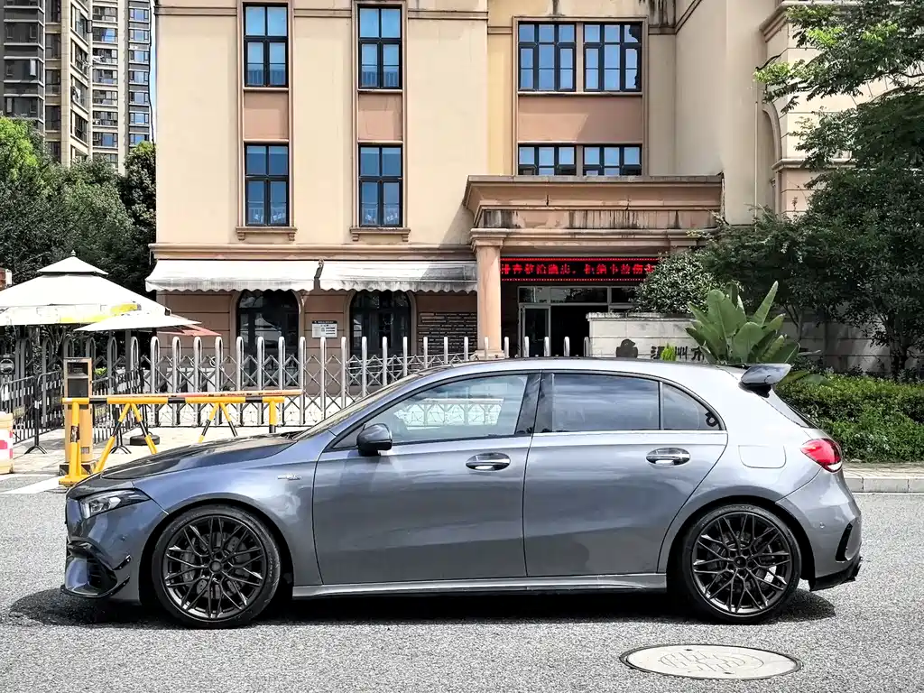 Mercedes-Benz A-Class AMG 2021 — фото 5