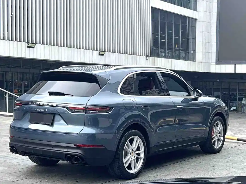 Porsche Cayenne 2019 — фото 8