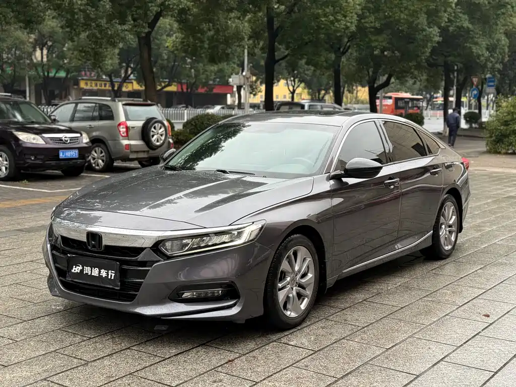 Honda Accord 2020 — фото 1
