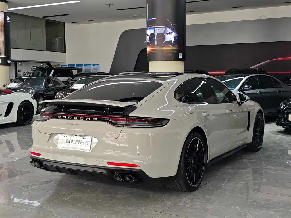 Porsche Panamera 2023 — фото 17