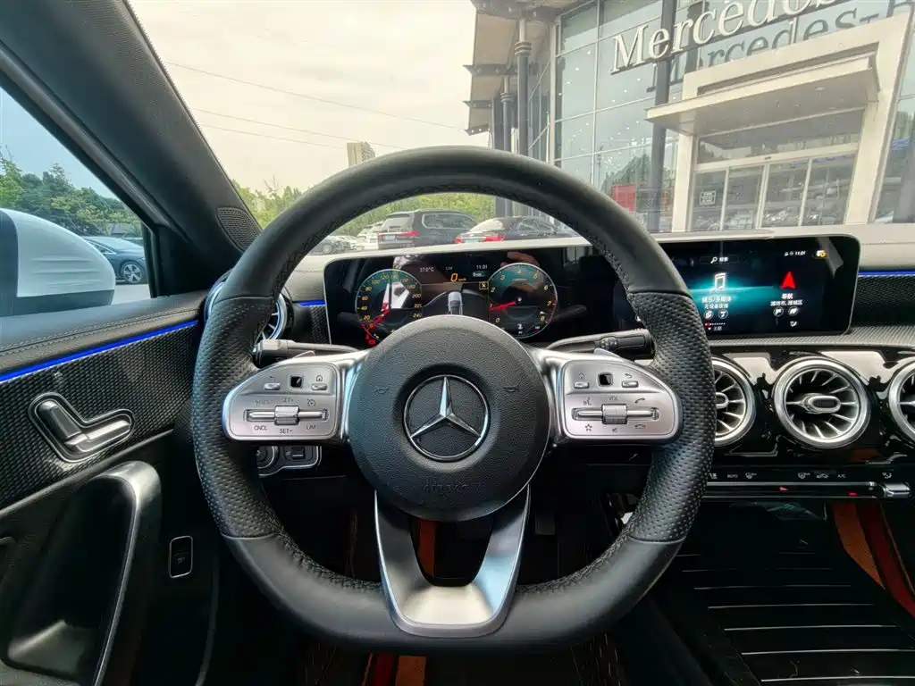 Mercedes-Benz A-Class 2020 — фото 10