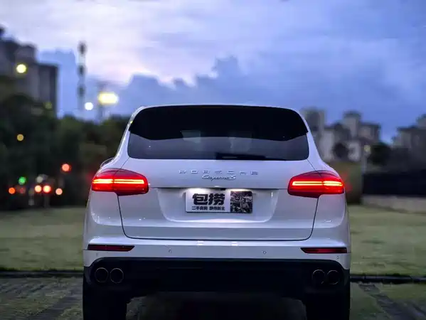 Porsche Cayenne 2015