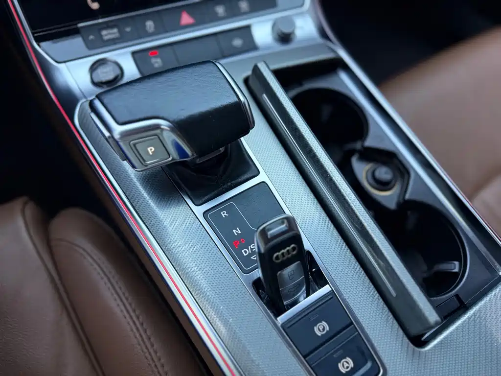 Audi A6L 2022 — фото 11