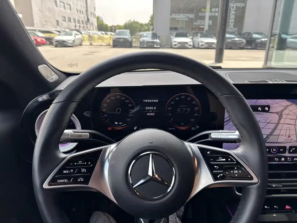Mercedes-Benz CLA EV 2025 — фото 11