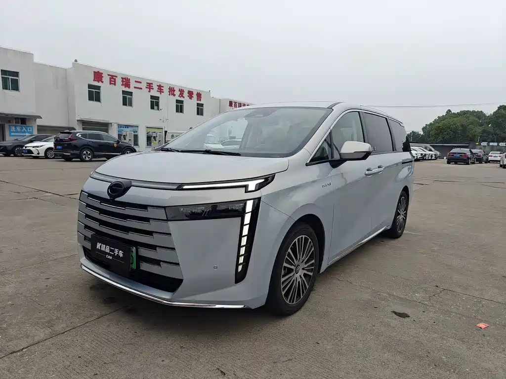 GAC Motor E8 PHEV 2024