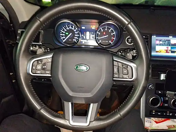 Land Rover Discovery Sport 2016