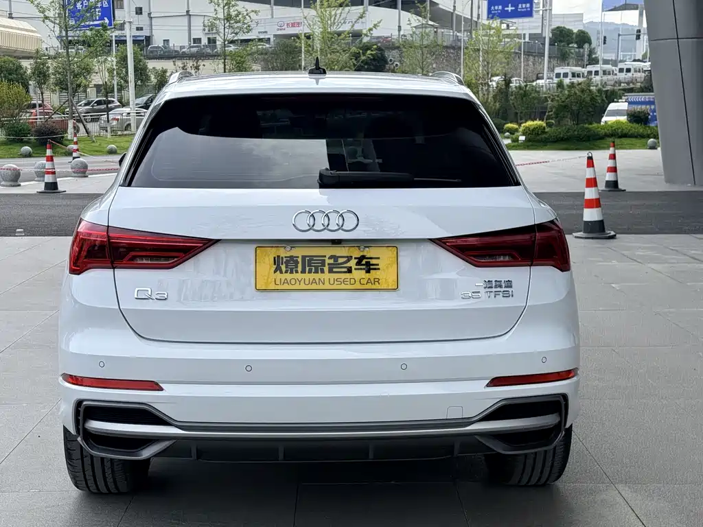 Audi Q3 2021