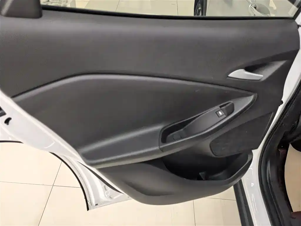Chevrolet Trax 2020 — фото 12