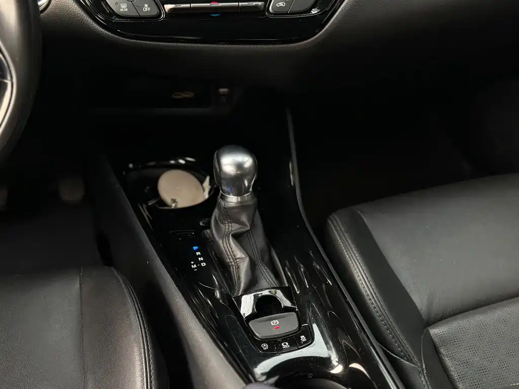 Toyota IZOA 2018 — фото 14