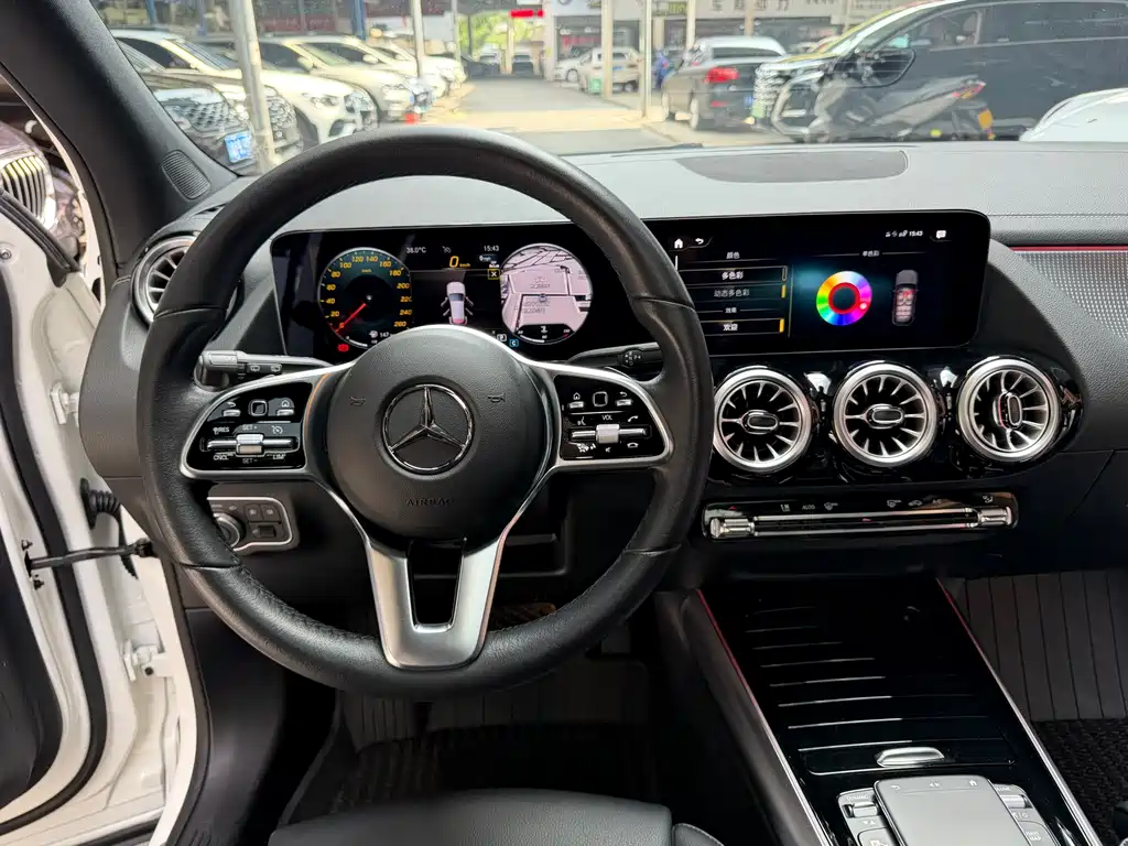 Mercedes-Benz GLA 2023 — фото 13
