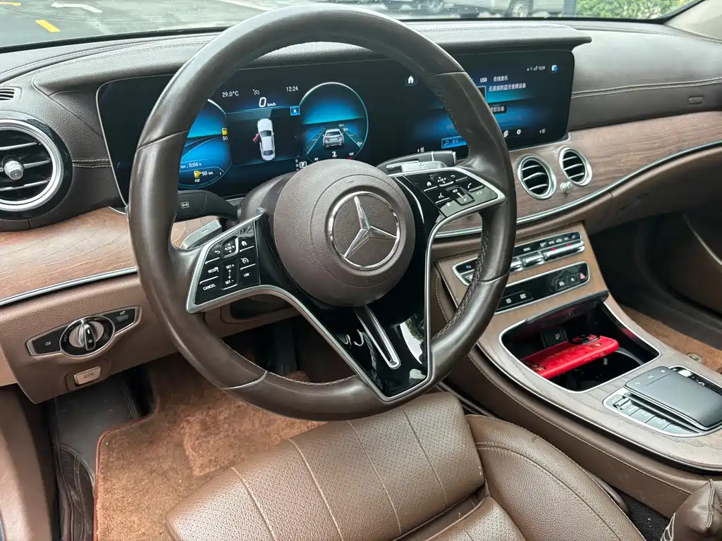 Mercedes-Benz E-Class 2022