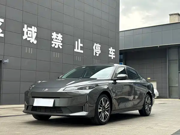 Changan Qiyuan A05 2024