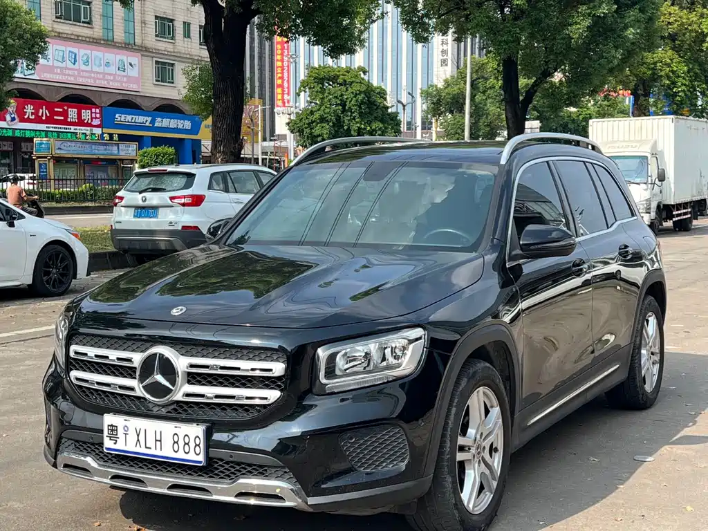 Mercedes-Benz GLB 2021 — фото 1
