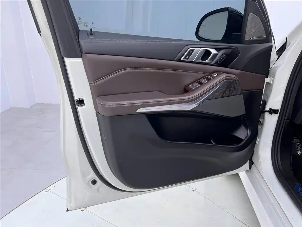 BMW X5 2024 — фото 16