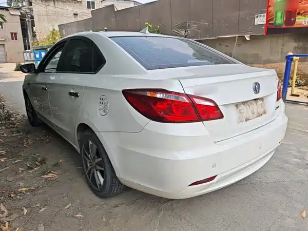 Changan Eado 2016