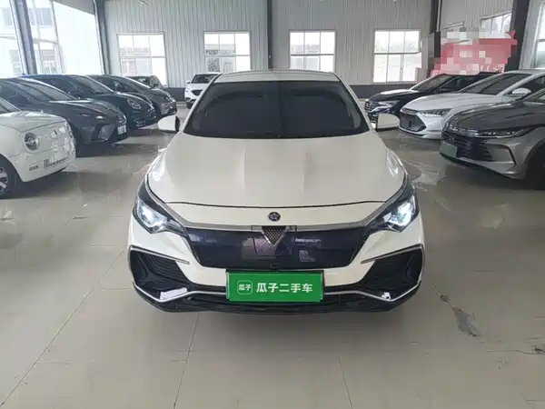 Venucia D60 EV 2022