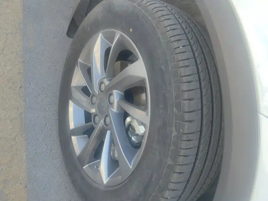 Geely Binyue 2024