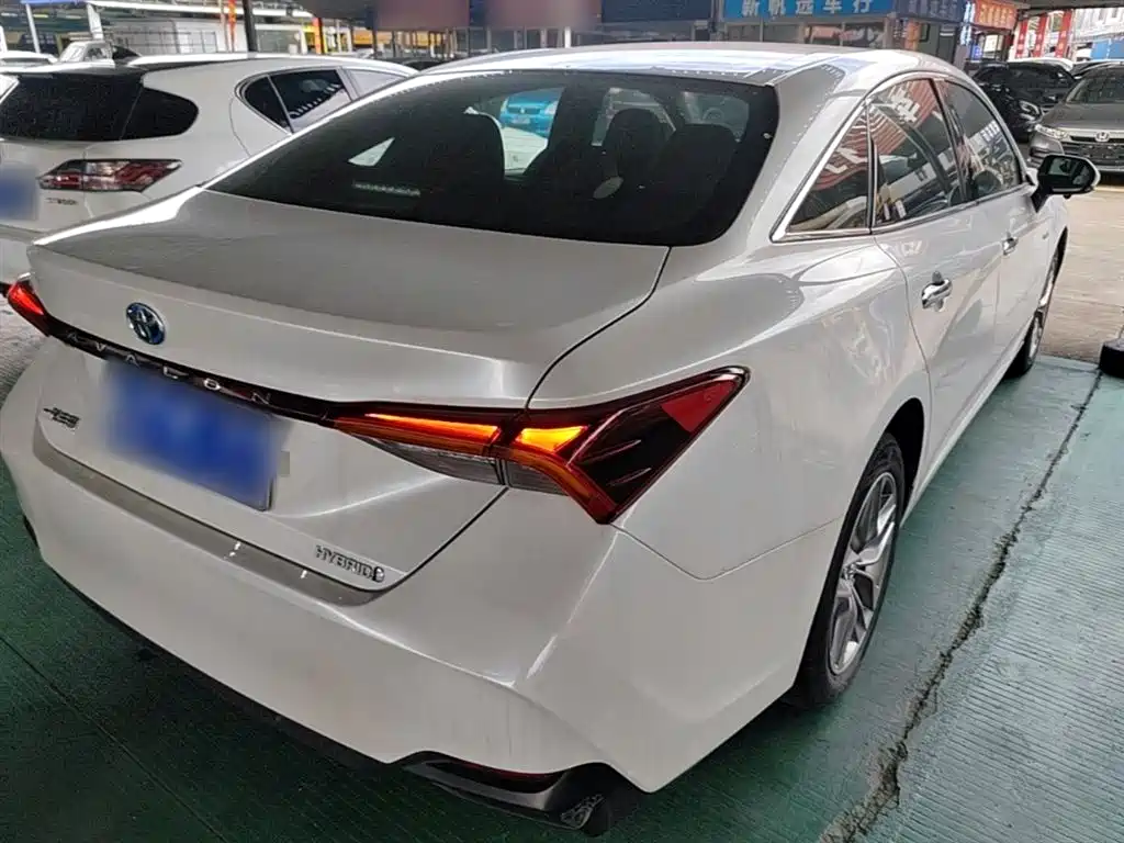 Toyota Avalon 2022 — фото 7