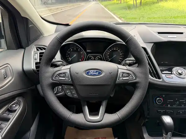 Ford Kuga 2017