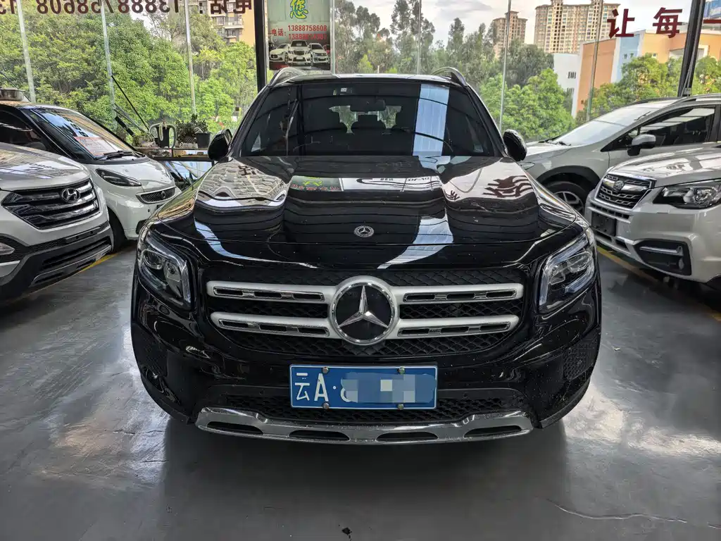 Mercedes-Benz GLB 2023 — фото 4