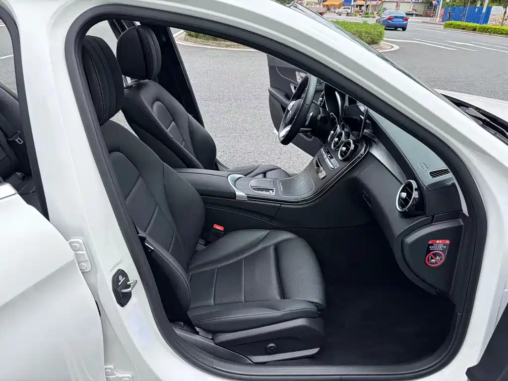 Mercedes-Benz C-Class 2022 — фото 10