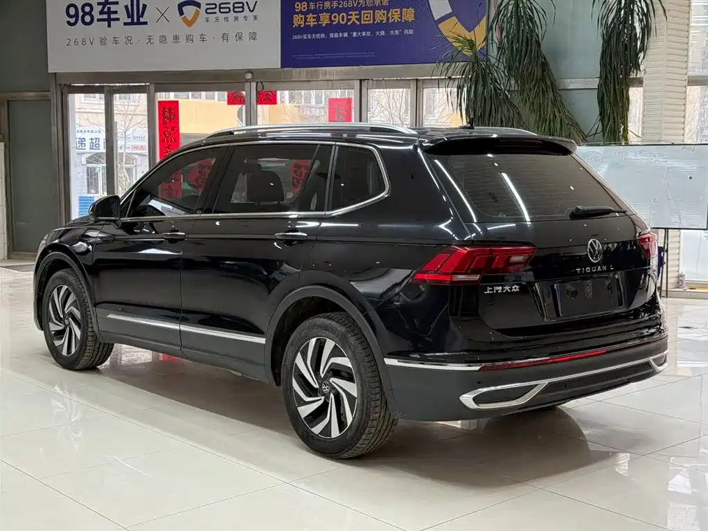 Volkswagen Tiguan L 2023 — фото 6