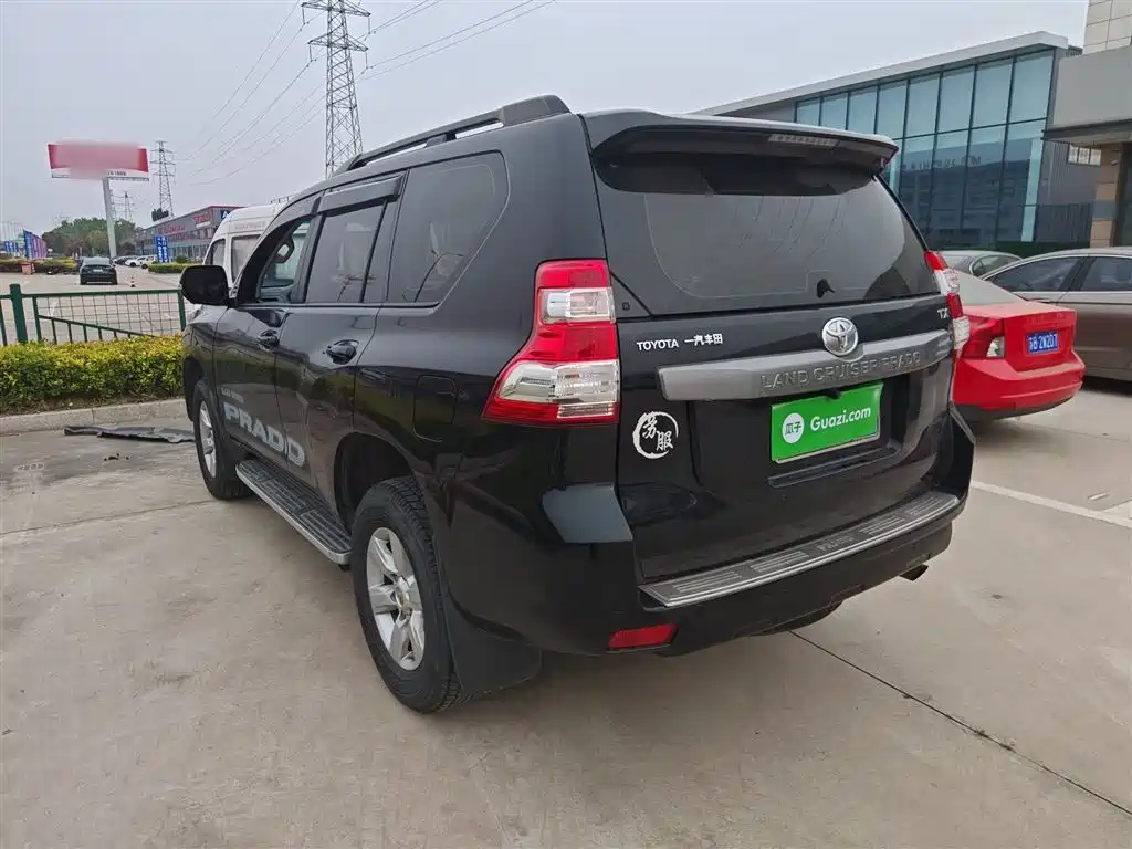Toyota Prado 2016 — фото 23