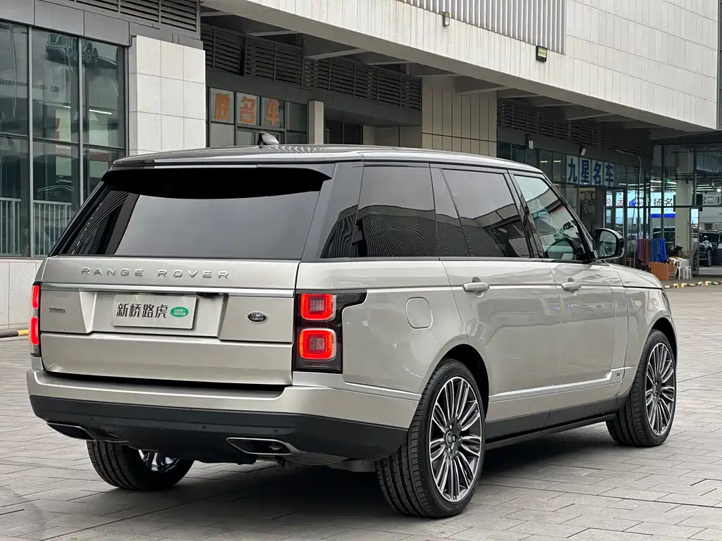 Land Rover Range Rover 2019 — фото 22
