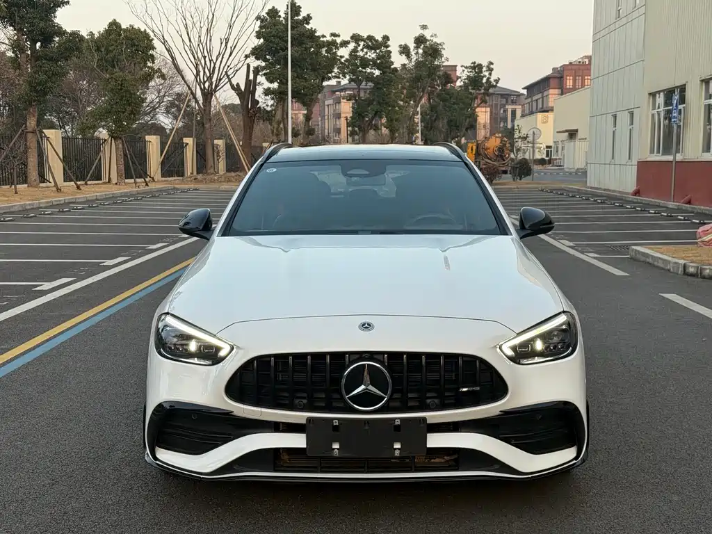 Mercedes-Benz C-Class AMG 2026 — фото 2