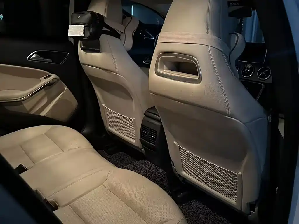 Mercedes-Benz GLA 2016